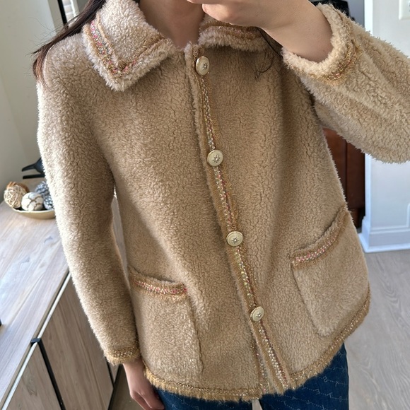 Sweaters - 100 wool fur coat